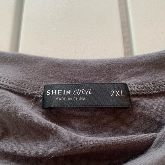 Shein 2xl short sleeve - Picture 2 of 2
